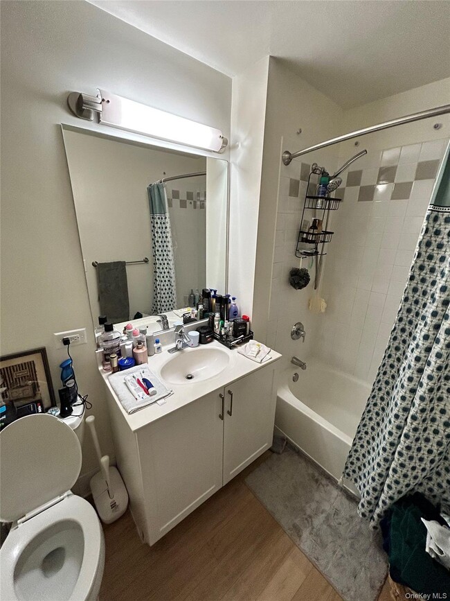 Building Photo - 125 Parkway Rd