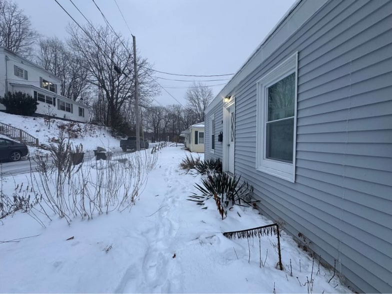 Building Photo - 26 7th St