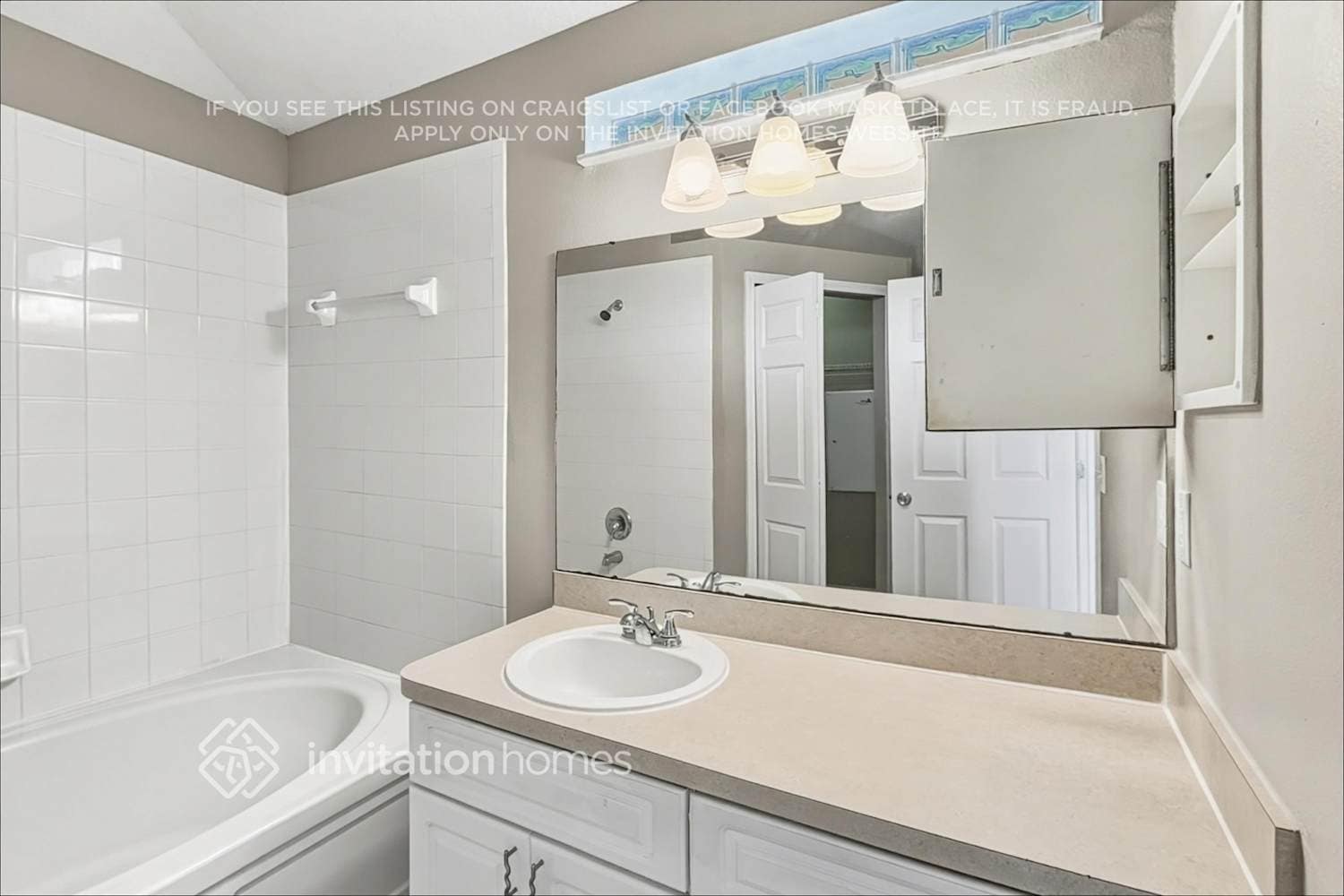 Building Photo - 7462 Oxford Garden Cir