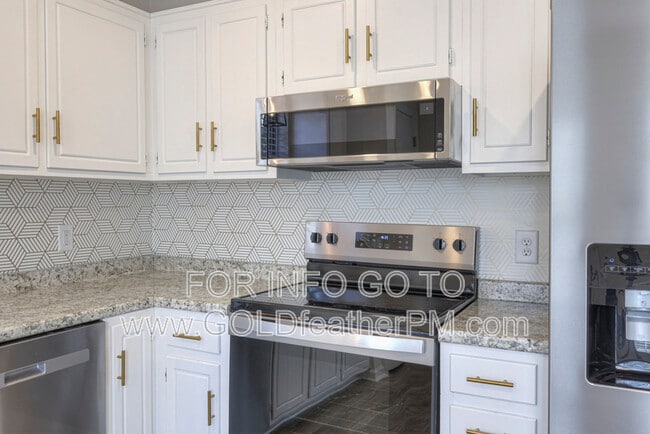 Building Photo - 112 Champney Ct