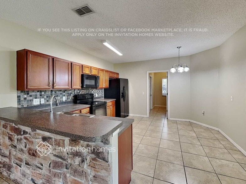 Building Photo - 610 Fisher Ct