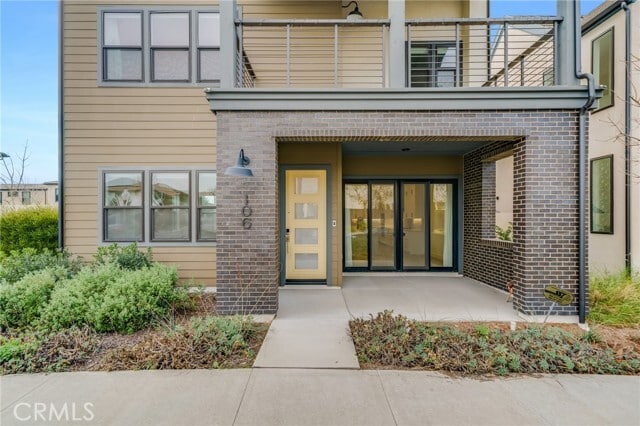 Building Photo - 106 Draw