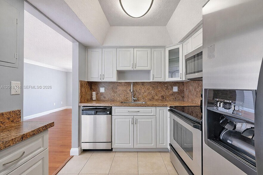 Building Photo - 3581 SW 117th Ave