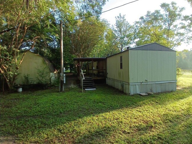 Building Photo - 210 SE Hardin Ct