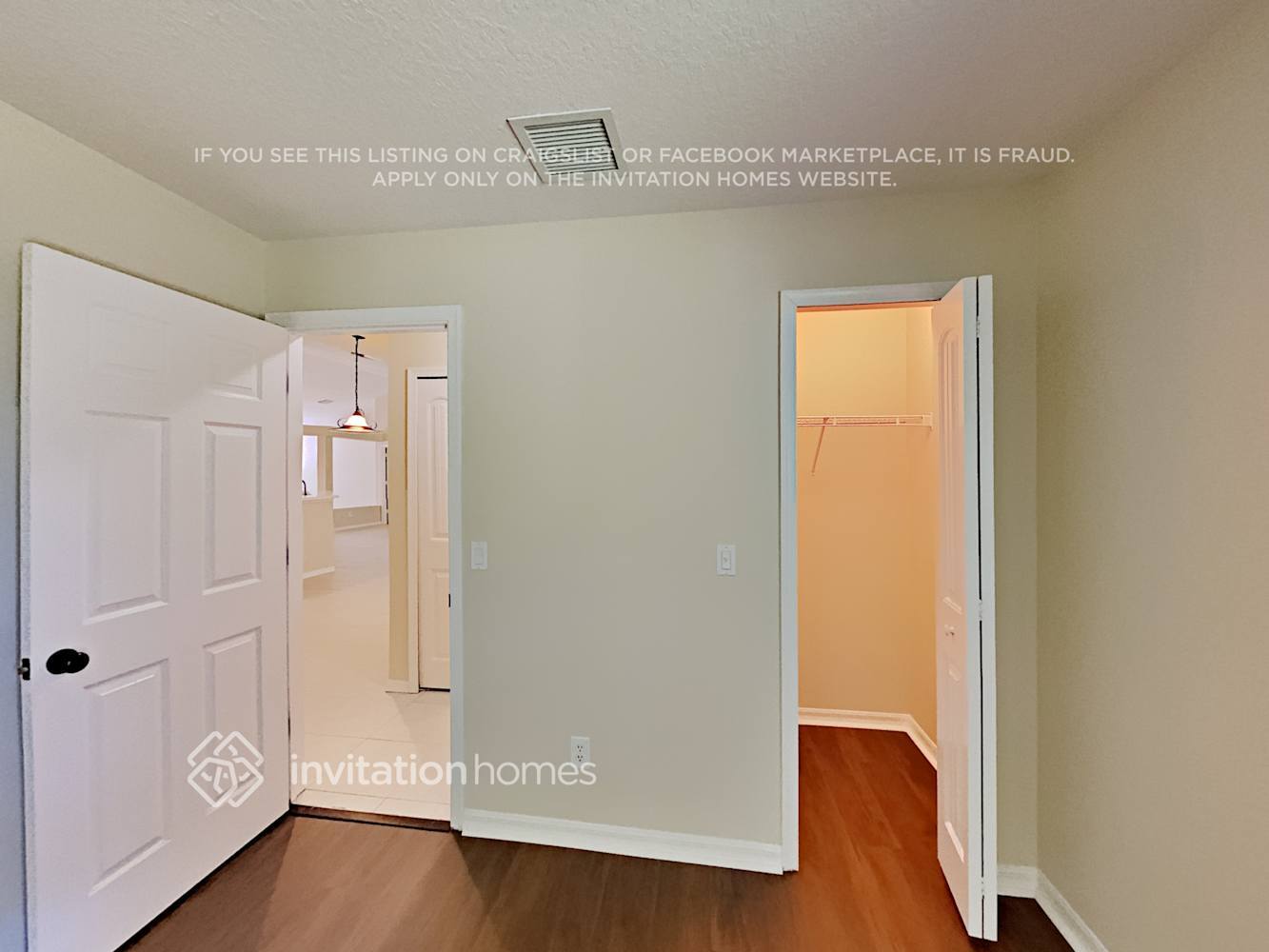 Building Photo - 3321 SW Savona Blvd