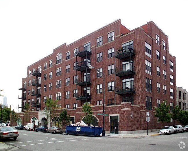 Alternate building view - 1301 W Washington Blvd