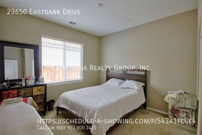 Building Photo - 29650 Eastbank Dr