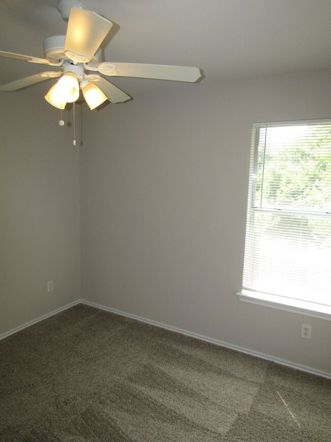 Building Photo - 8508 Apple Carrie Cove