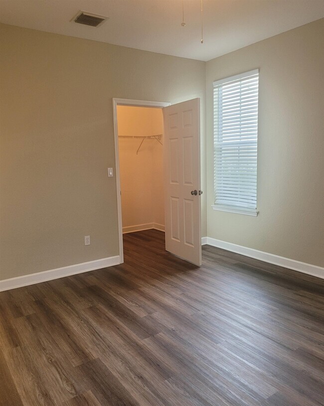 Building Photo - 4105 Raleigh Way