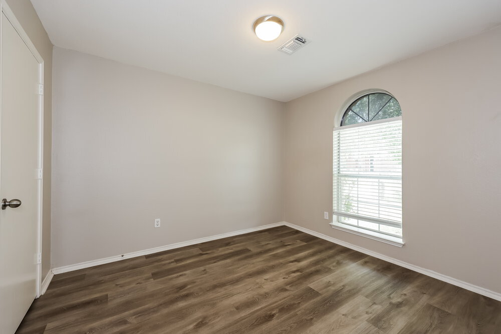Building Photo - 2628 Hidden Springs Dr