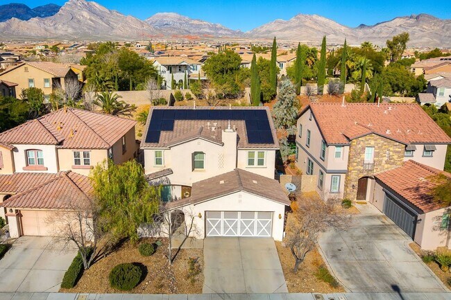 Building Photo - Summerlin West Resort Style Home