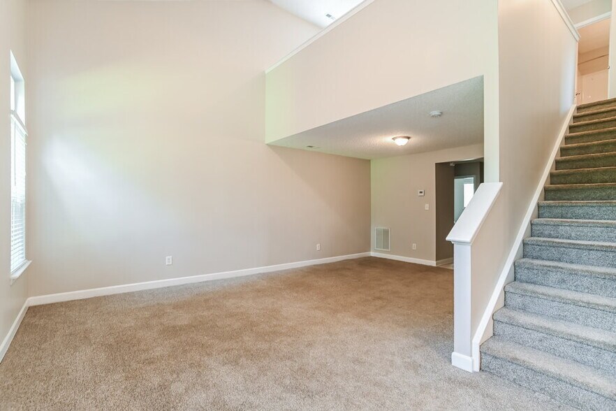 Building Photo - 604 Overlook Rd