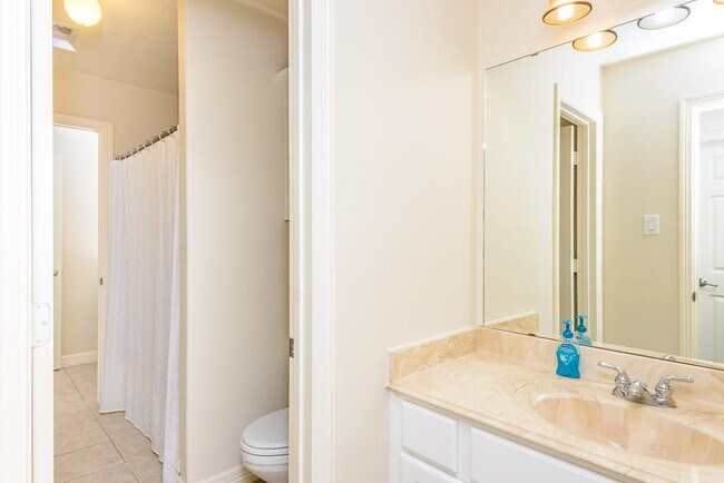 Building Photo - 12330 Timber Hollow