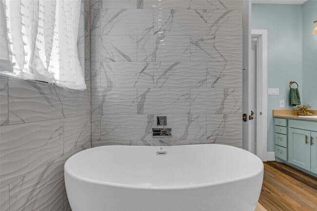 Building Photo - 312 Seagrass