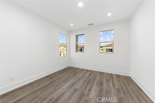 Building Photo - 57 Longchamp