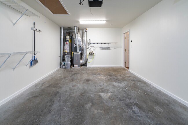 Building Photo - 1315 Lucy Way