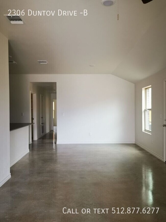 Building Photo - 2306 Duntov Dr