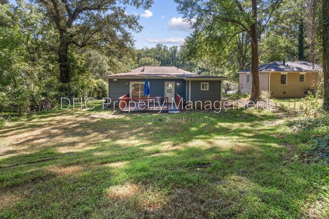 Building Photo - 1421 Cobb Branch Dr