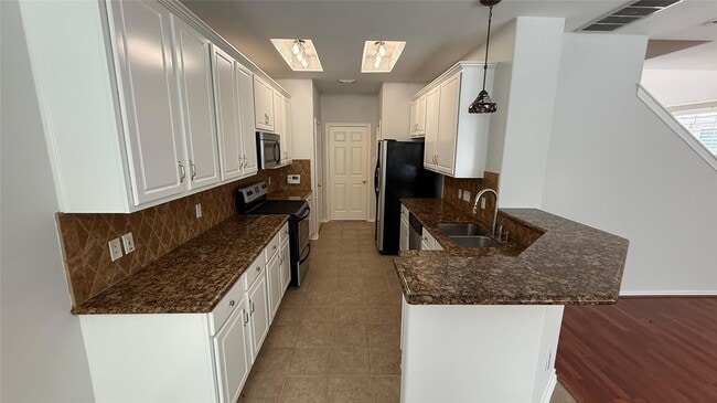 Building Photo - 35 Ledgestone Pl