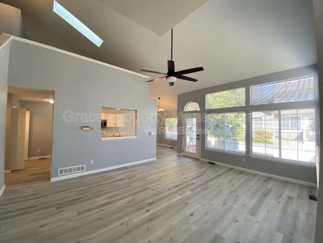 Building Photo - 1210 E 130th Ave