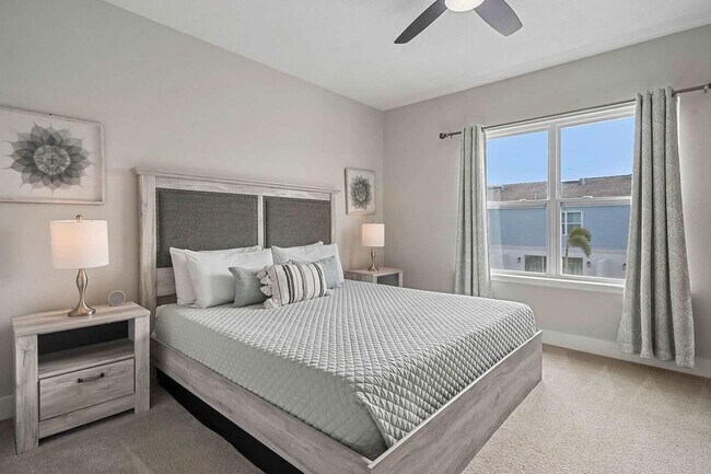 Building Photo - 7916 Draw St