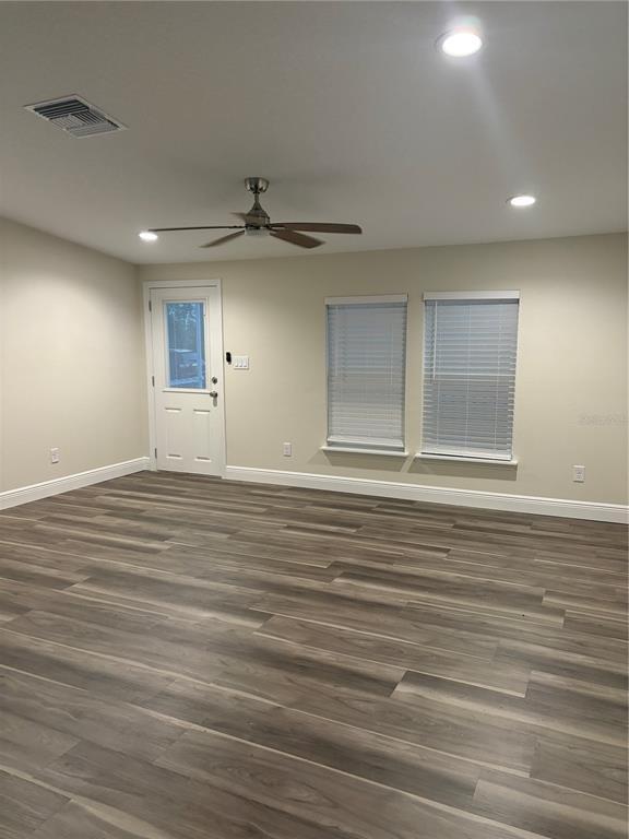 Building Photo - 10699 Quiet Cove Rd