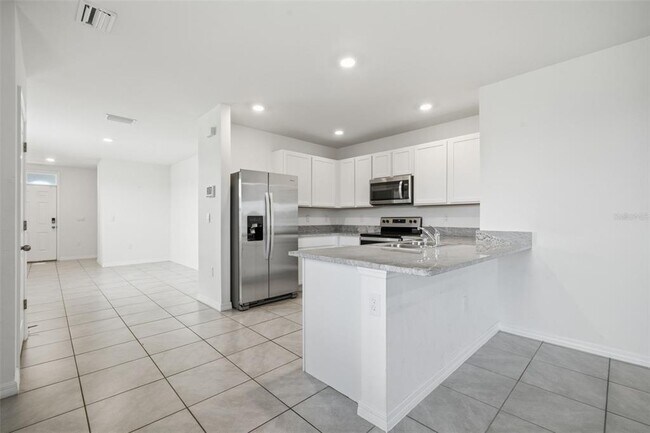 Building Photo - 34118 Jasper Stone Dr