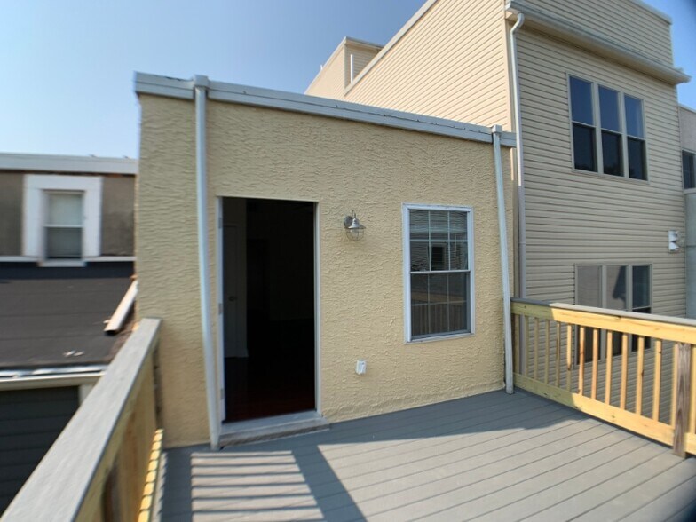 Building Photo - 2023 Federal St