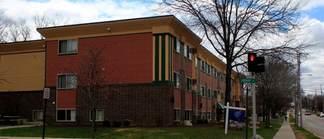 Building Photo - 910 Abbot Rd