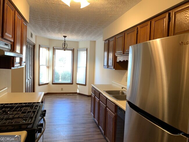 Building Photo - 1107 Booth Ct SW