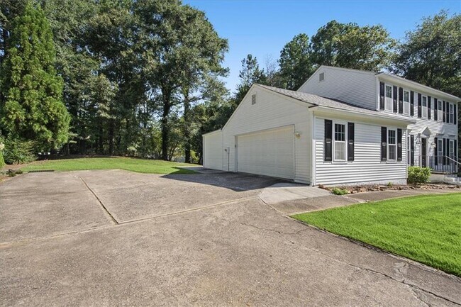 Building Photo - 4921 Heritage Trace Ct