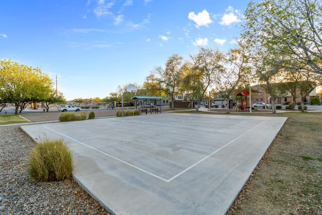 Building Photo - 470 N 168th Ln
