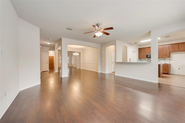 Building Photo - 312 Sheridan Rd