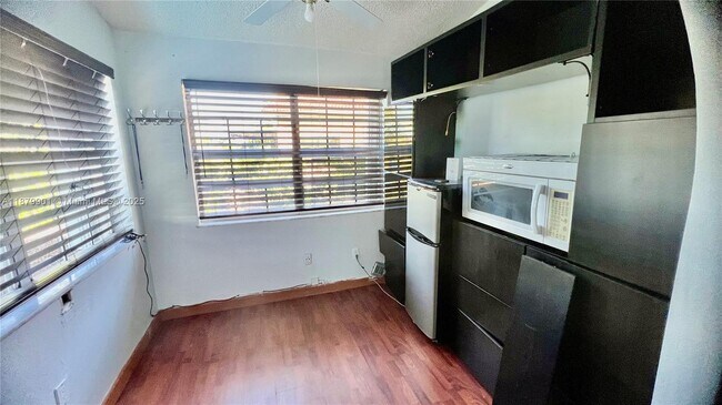 Building Photo - 15321 SW 59th St