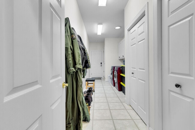 Building Photo - 106 Brugg Ct