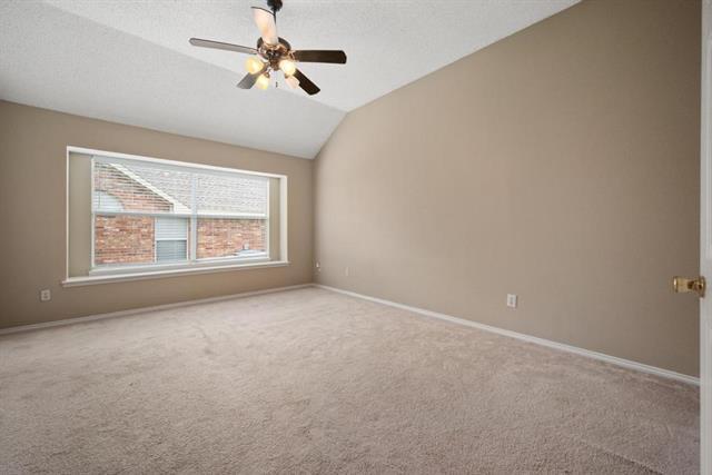 Building Photo - 7700 Glenoaks Dr