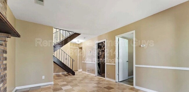 Building Photo - 7390 Stewart Dr