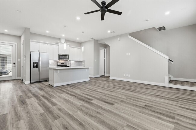 Building Photo - 11 Wellford St