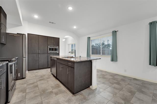 Building Photo - 755 Revere Ln