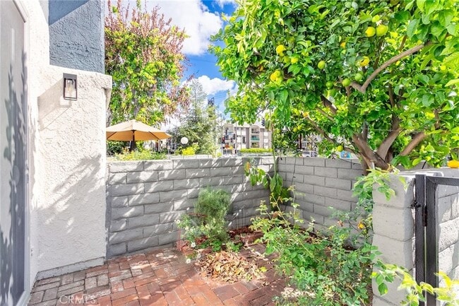 Building Photo - 5353 Corteen Pl