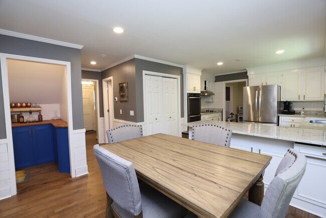 Building Photo - 2459 Clematis Trail