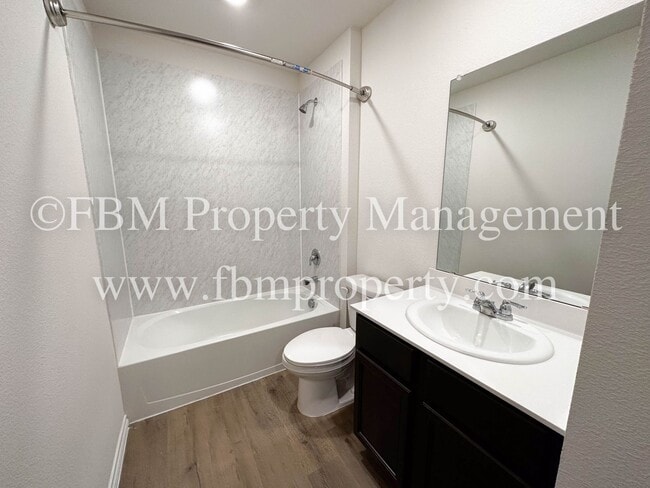 Building Photo - 864 Keystone Ct