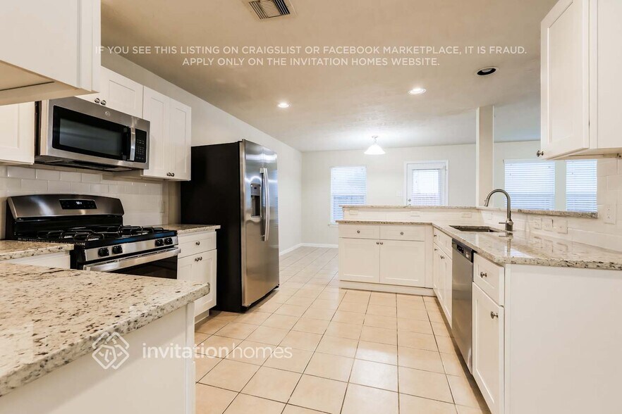 Building Photo - 2435 Gianna Way