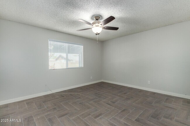 Building Photo - 1308 S Polly Ann Dr
