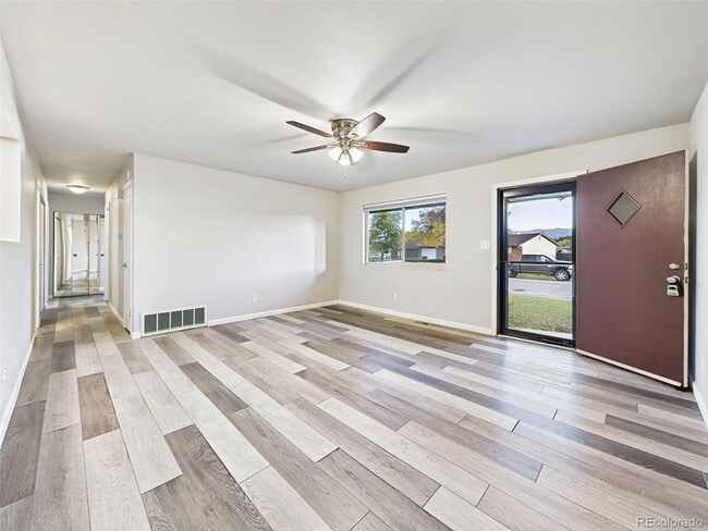 Building Photo - 3065 Penmoor Dr