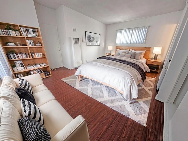 Building Photo - 3630 Westwood Blvd