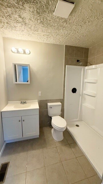 Building Photo - SOUTH EAST/BEECH GROVE 3 BEDROOM 1.5 BATH RANCH RECENTLY UPDATED!