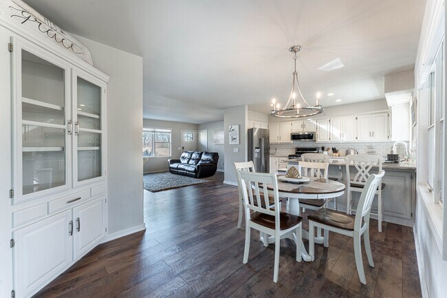 Building Photo - 14 Everleigh Dr