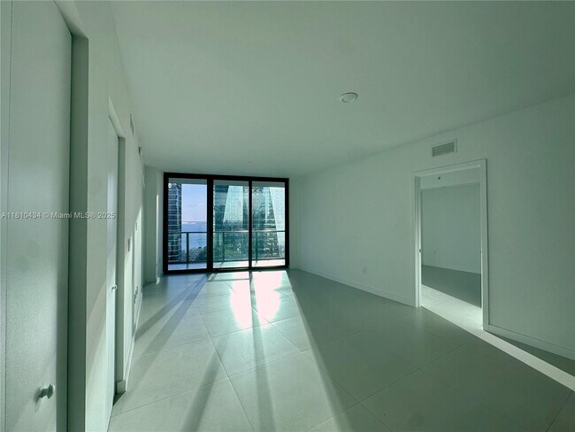 Building Photo - 1300 S Miami Ave