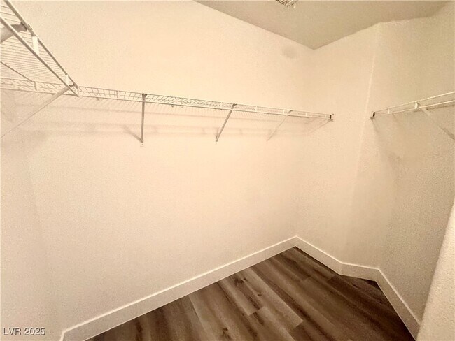 Building Photo - 8174 Amphora St
